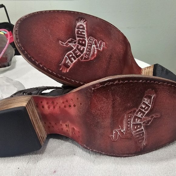 Freebird Moonstars BNIB - Picture 7 of 9